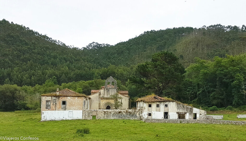 Monasterio de San Antolín de Bedón - Qué ver en Llanes y alrededores en 1 día - Rutas por Asturias (1)
