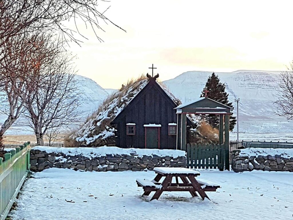 Viðimyrarkirkja y los paisajes de Skagafjörður - Ruta por Islandia en 10 días (2)