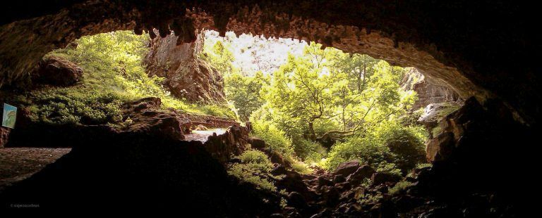 Cueva de Valporquero - Viajeros Confesos