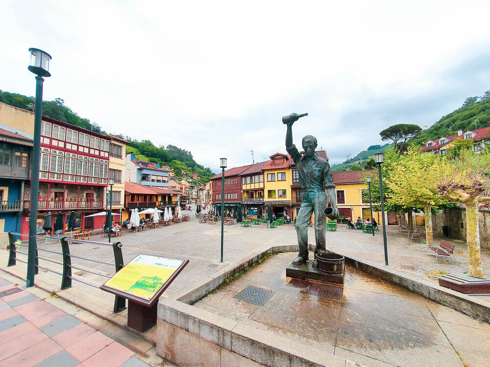Zona Plaza de Requexu, corazón social de Mieres - Qué ver en Mieres del Camín - Capital de la Cuenca Minera del Caudal (3)