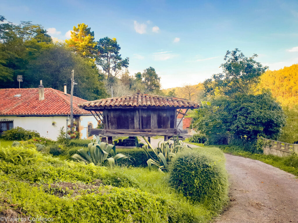 Hórreo en la ruta Cascada de Llames, Villaviciosa - Viajeros Confesos-8