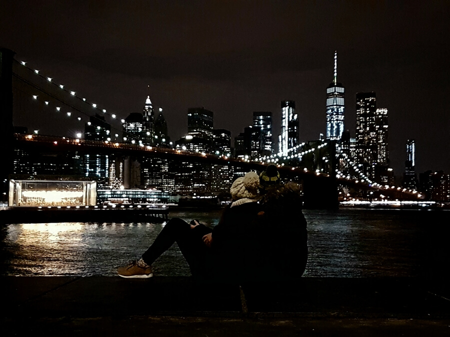 El Puente de Brooklyn iluminado: la guinda del día - Día 4 en Nueva York Harlem, Bronx y las mejores vistas del skyline, Nueva York en Navidad en 6 días (1)
