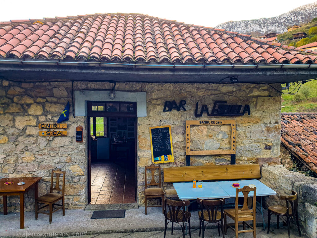 Bar en Bandujo, Banduxu - El pueblo medieval junto a la Senda del Oso (1)