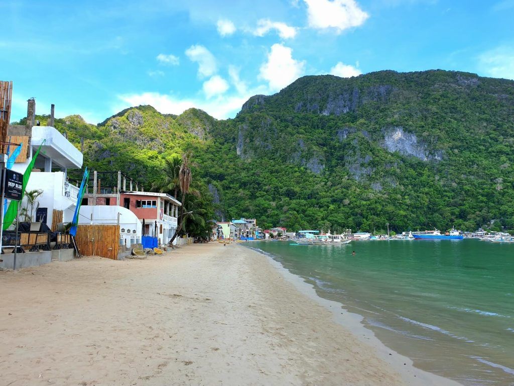 Playa puerto de El Nido - Qué ver y hacer en El Nido - Viajar a Filipinas (1)