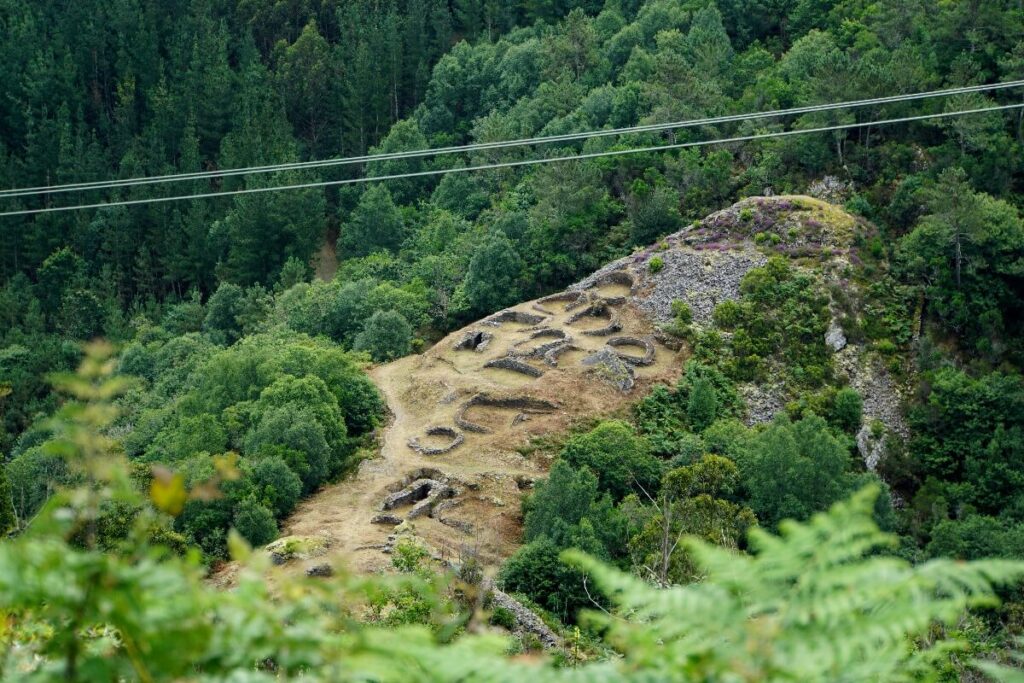 Castro Chao San Martín - Ruta por el Parque Histórico del Navia - Cañón del río Navia, occidente de Asturias (6)